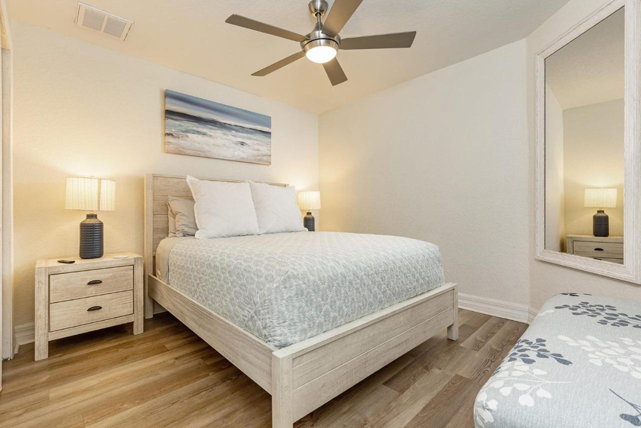 Heat Of Siesta Village Walk To Beach W Heated Pool Siesta Key Extérieur photo