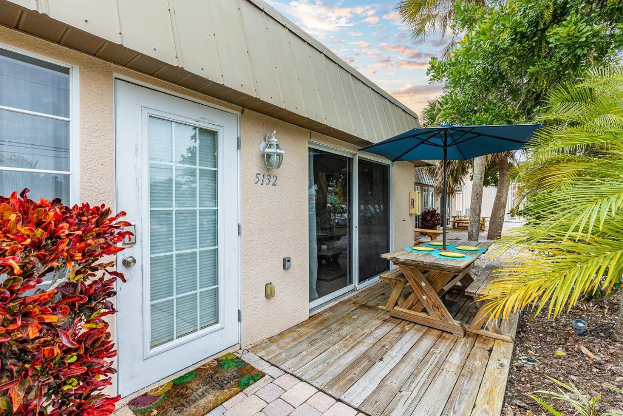 Heat Of Siesta Village Walk To Beach W Heated Pool Siesta Key Extérieur photo