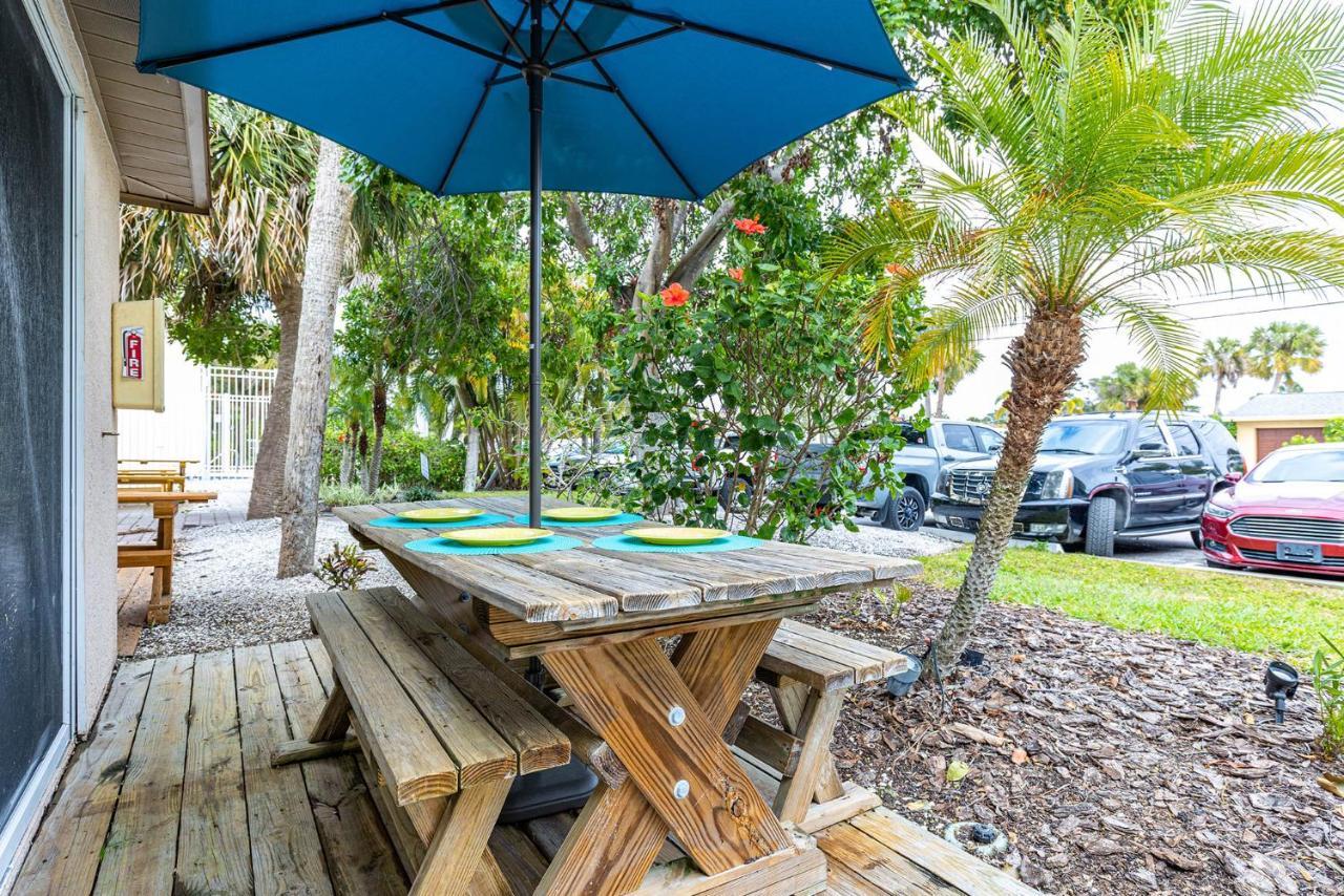 Heat Of Siesta Village Walk To Beach W Heated Pool Siesta Key Extérieur photo