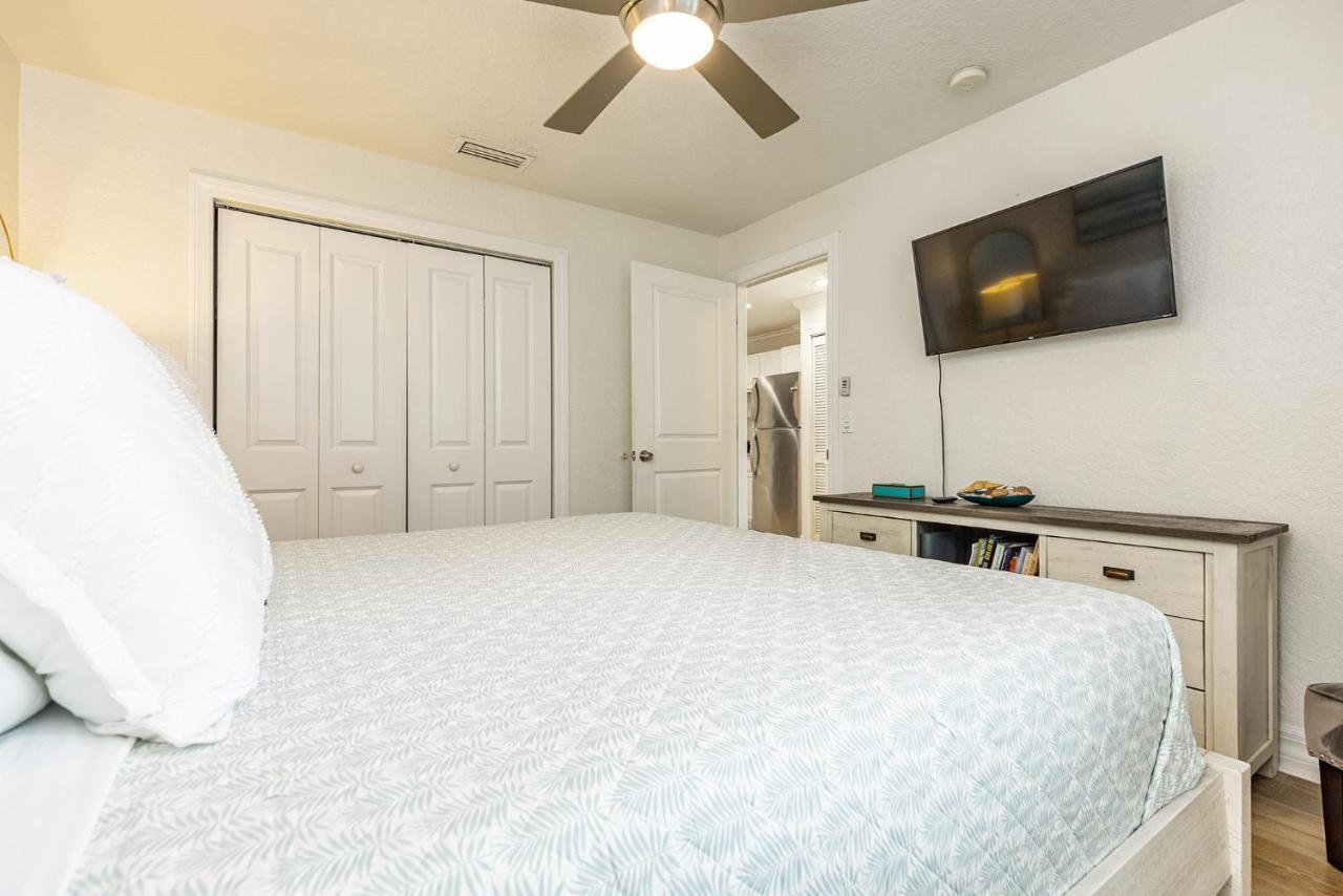 Heat Of Siesta Village Walk To Beach W Heated Pool Siesta Key Extérieur photo